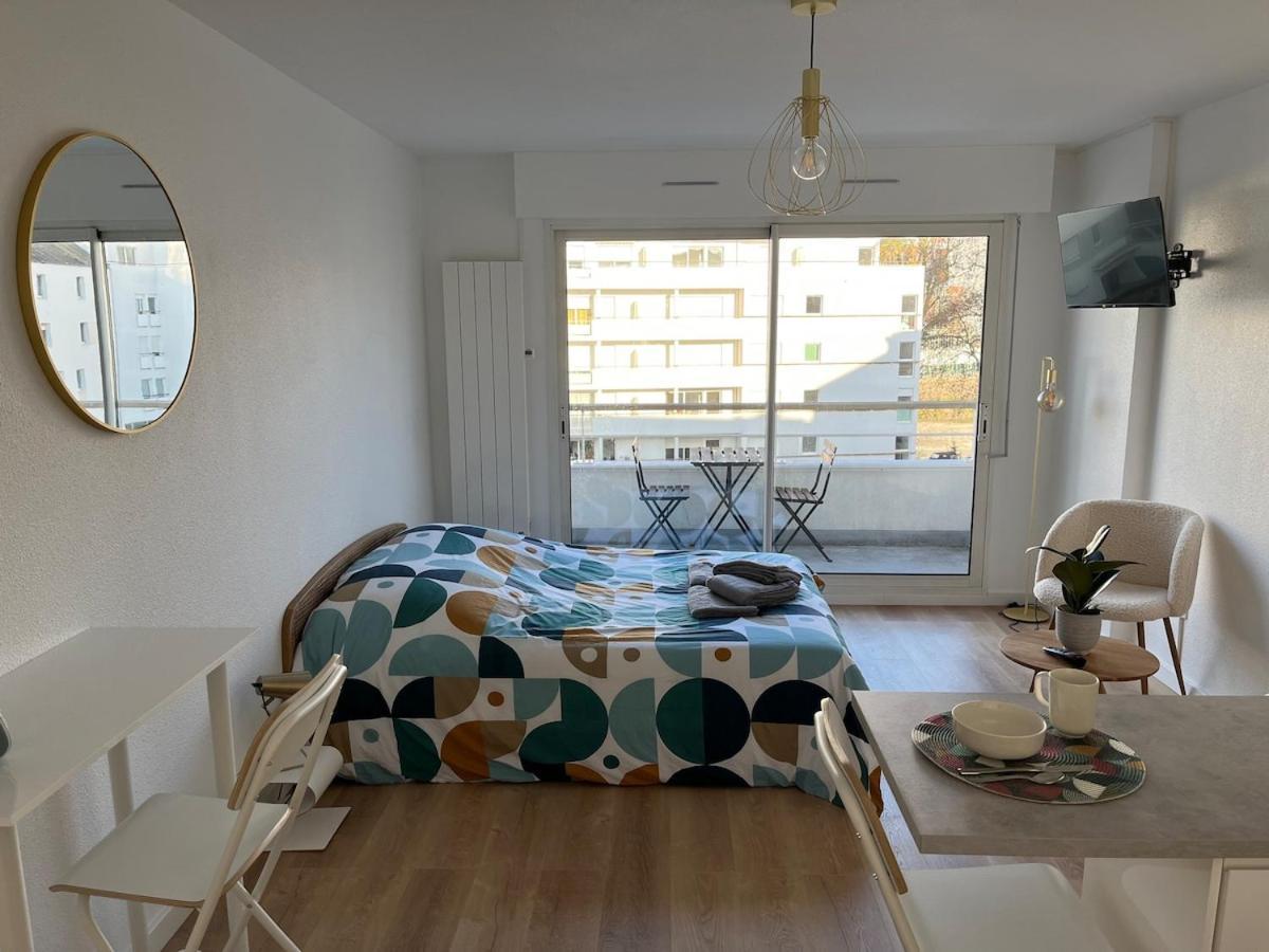 Joli Cozy, Balcon, Cite Des Congres, Gare Sud *